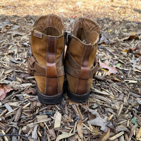 Pikolinos Ordino Ankle Boot - Picture 4 of 9